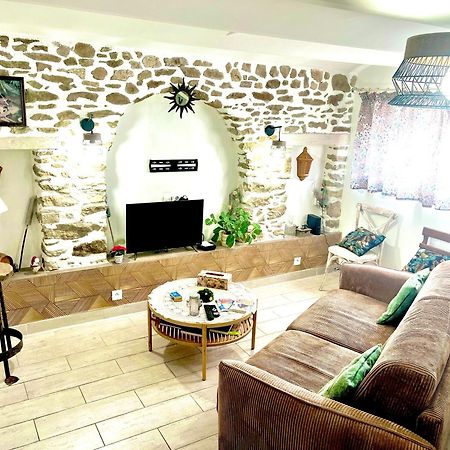 Appartement Cosy Saint-Hilaire-de-Brethmas ภายนอก รูปภาพ