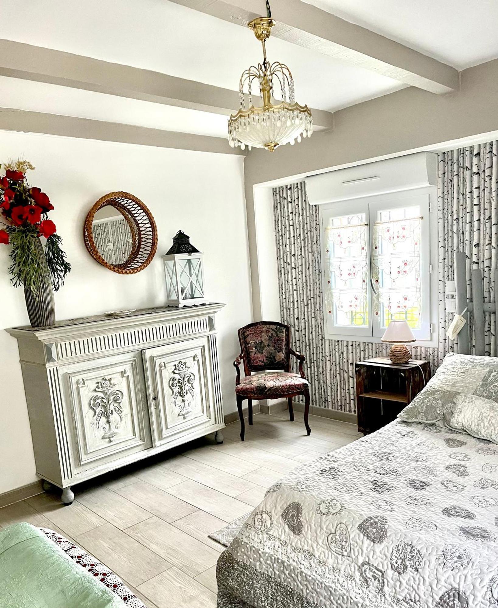 Appartement Cosy Saint-Hilaire-de-Brethmas ภายนอก รูปภาพ